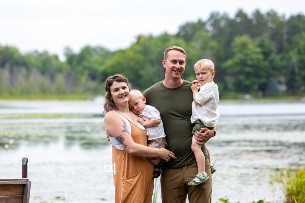 Extended family in Northern Minnesota outdoors for Family Portraits