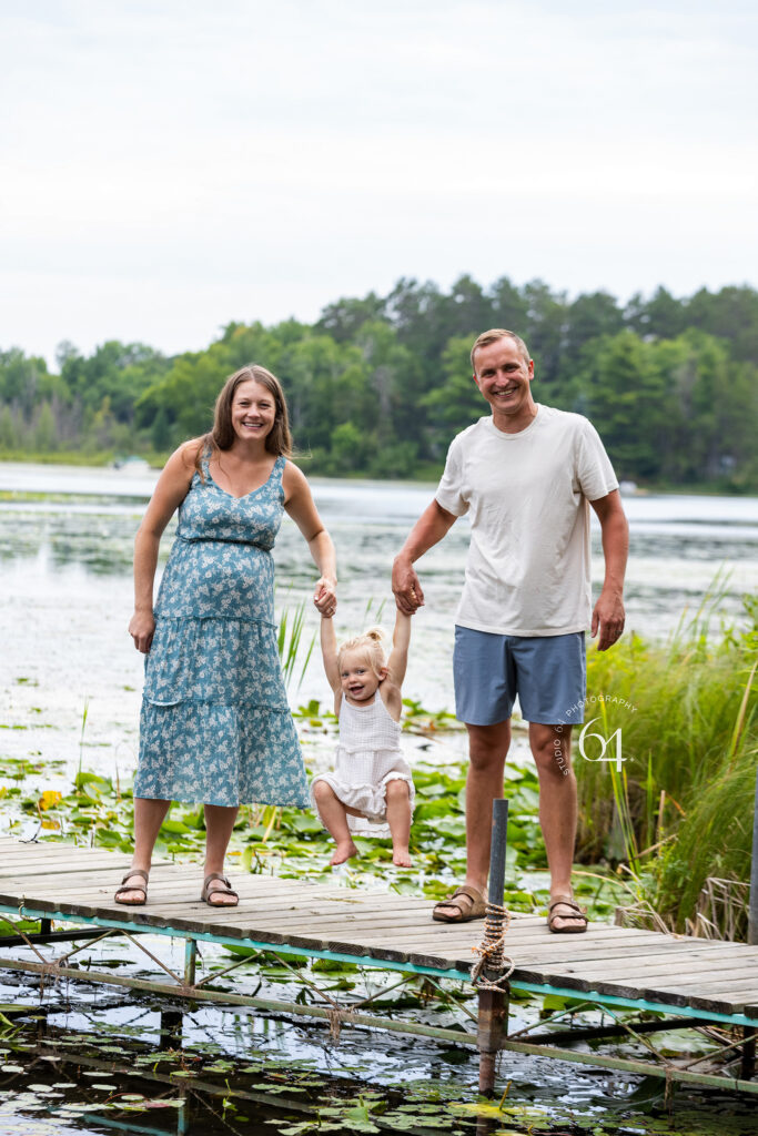 Extended family in Northern Minnesota outdoors for Family Portraits